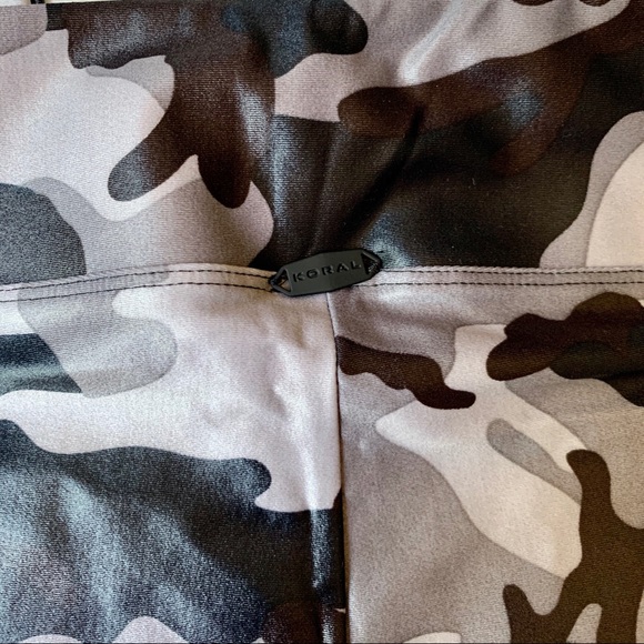 Koral Activewear Lustrous High Rise Leggings - Picture 5 of 6